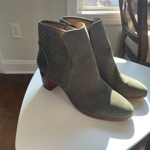 Worn once Authentic Jack Rogers Women’s Booties